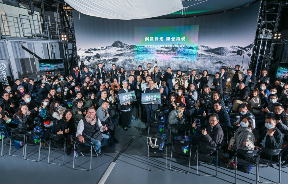 再現(xiàn)影像LED虛擬製作攝影棚整合拍攝場景、內(nèi)容製作 、技術(shù)指導(dǎo)到設(shè)備租借一站式服務(wù) ，可望提升LED虛擬製作的影視效能，進(jìn)而產(chǎn)出更多高品質(zhì)細(xì)緻作品