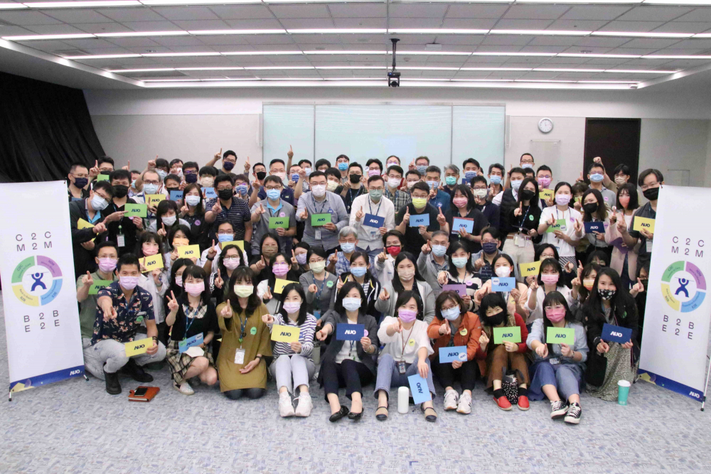 友達(dá)提供全球及集團(tuán)輪調(diào)機(jī)會(huì)，支持同仁持續(xù)進(jìn)修學(xué)習(xí)，致力為專業(yè)人才打造友善多元的職場環(huán)境