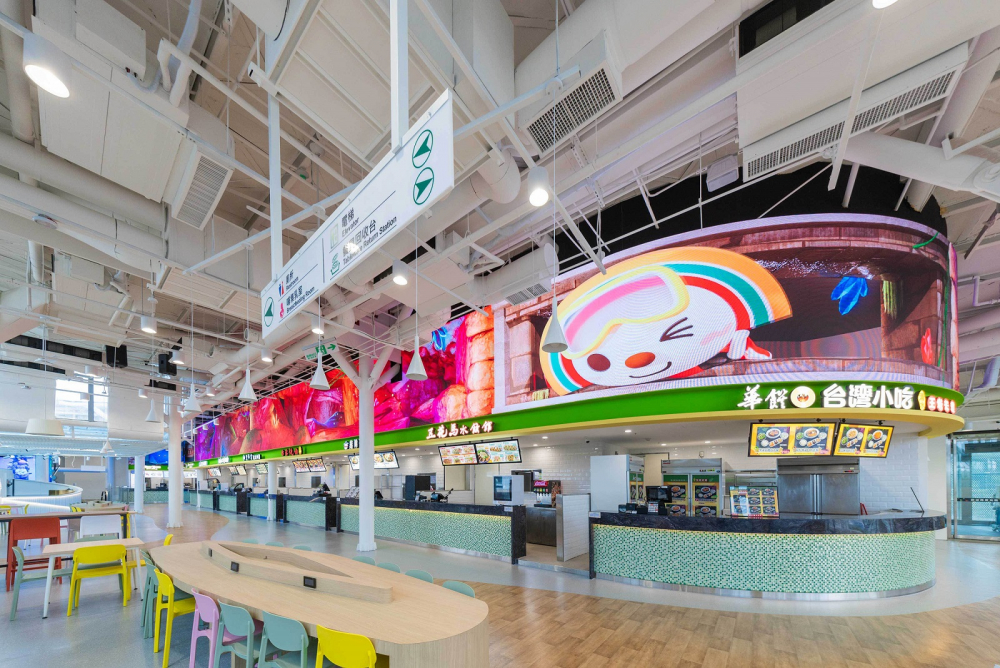 達擎偕傑可達數(shù)位攜手統(tǒng)一超商華麗改造清水服務區(qū) 展視覺盛宴