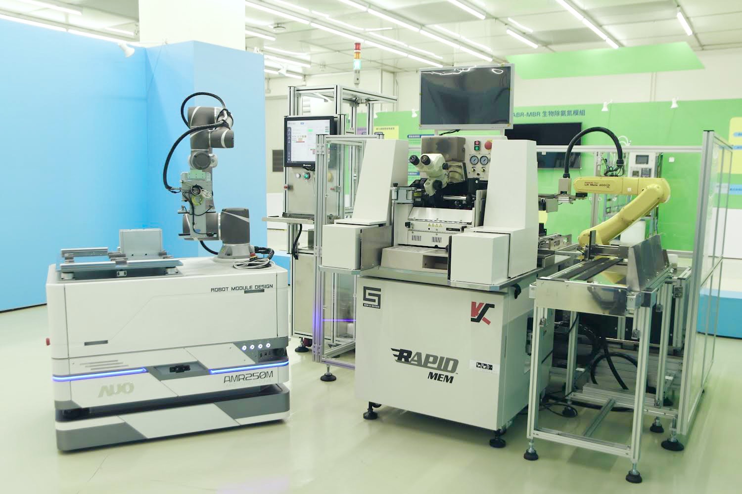 友達(dá)數(shù)位攜手半導(dǎo)體設(shè)備大廠K&S及夥伴樂宇精密，針對(duì)半導(dǎo)體封裝場域痛點(diǎn)，提供iAMHS一站式解決方案，創(chuàng)造產(chǎn)能提升至少10%的效益