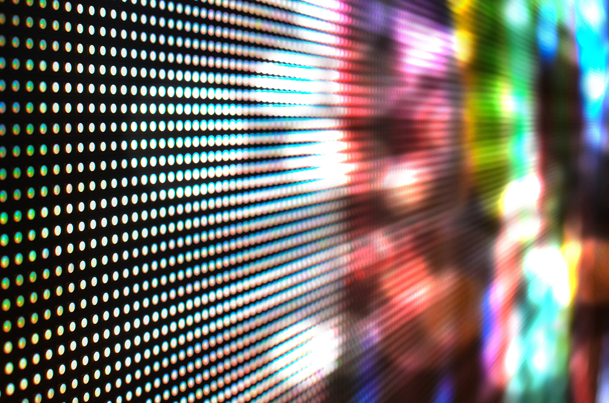 超高亮度 、超長壽命